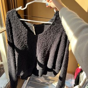 XS FREE PEOPLE CROPPED SWEATER